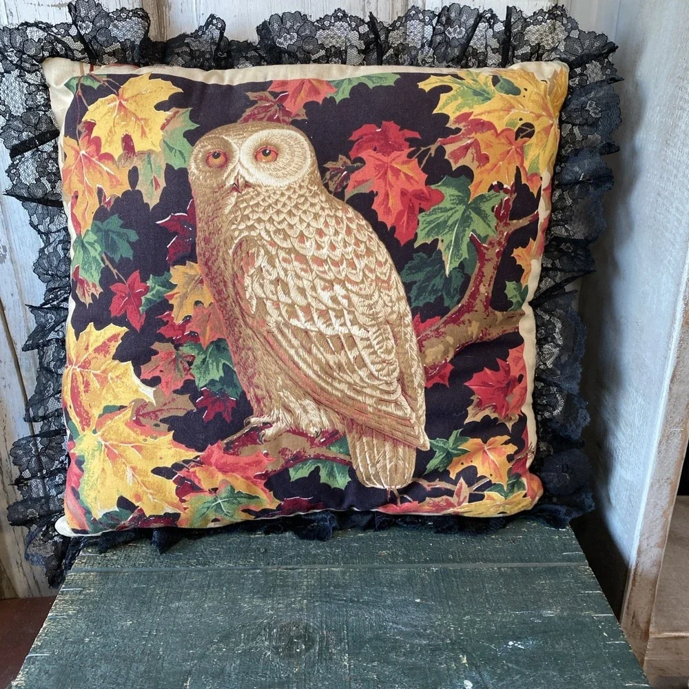 Wamsutta Barn Owl Fabric Black Background Fall Leave Pillow w/Black & White Lace